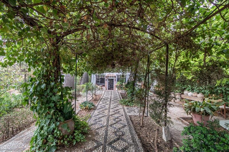 Foto 03fa50fc-94ba-4480-a50c-5a273a078cd0. Chalet en calle de la tiña 4 carmen de nuestra señora del pilar en Granada