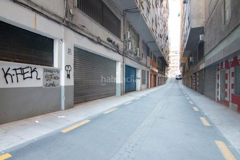 Foto 728fa4cb-2455-40ce-846e-3f0afee4d7fb. Local commercial dans calle angel barrios 7 dans Camino de Ronda Granada