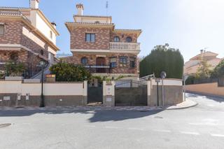 Casa a Cájar. Chalet independiente en cájar