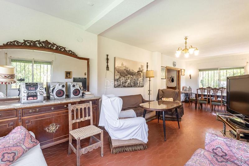 Foto 4e08c890-b60b-4b27-9cb0-246578372bb6. Casa en avenida de emilio muñoz 32 casa señorial con terreno en Dílar