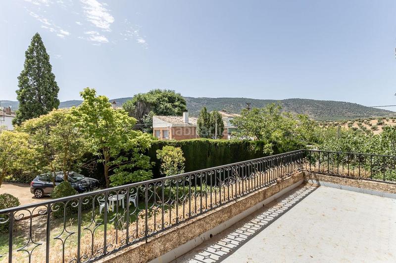Foto b9fec8ad-ba9d-42b9-ae07-32226d89d4d8. Casa en avenida de emilio muñoz 32 casa señorial con terreno en Dílar