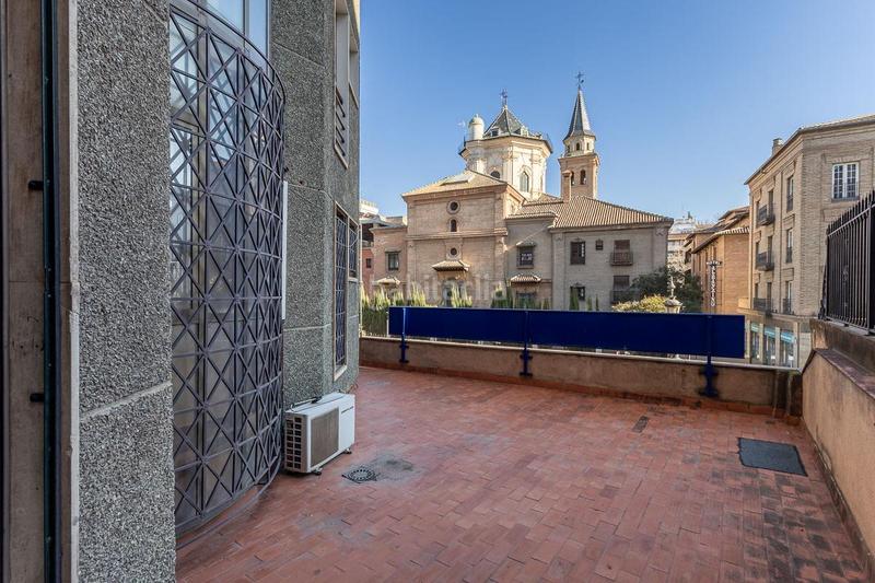 Foto e5302dfa-4d59-4792-8520-2411b973a268. Piso en calle acera del darro 80 piso único en pleno centro en Granada