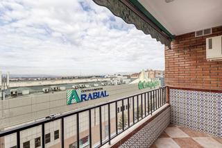Pis en Calle arabial 94. Estupendo piso en calle arabial, junto hipercor.