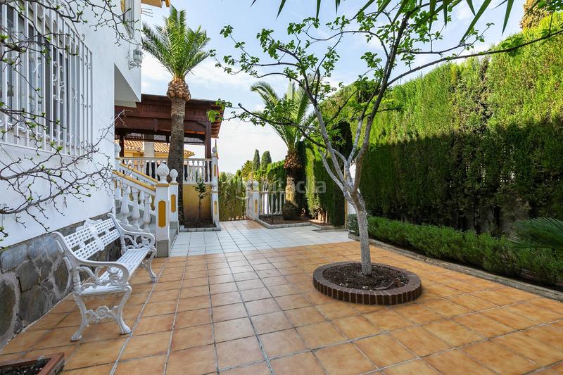 Foto 8cde7d55-cc1d-4b48-a676-511b34127961. Chalet en calle avda monteluz 4 se vende espectacular chalet en monteluz en Peligros