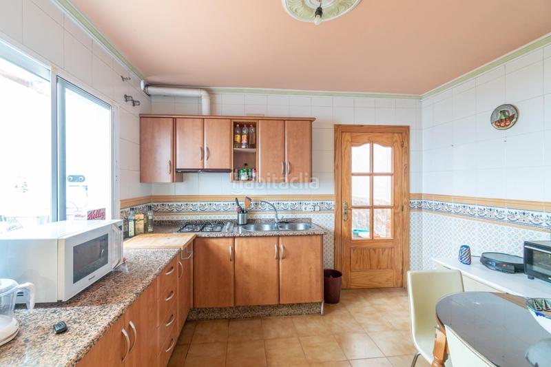 Foto 52e9fe57-11a5-4d20-9b21-3ff714d2cdfd. Casa en calle balina 27 se vende casa en Dúrcal