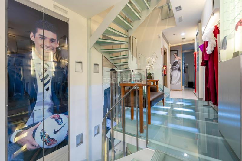 Foto 3f55e839-0e21-4fb0-a4b3-1d810a1eb787. Local commercial dans calle alhondiga 10 dans Centro - Sagrario Granada