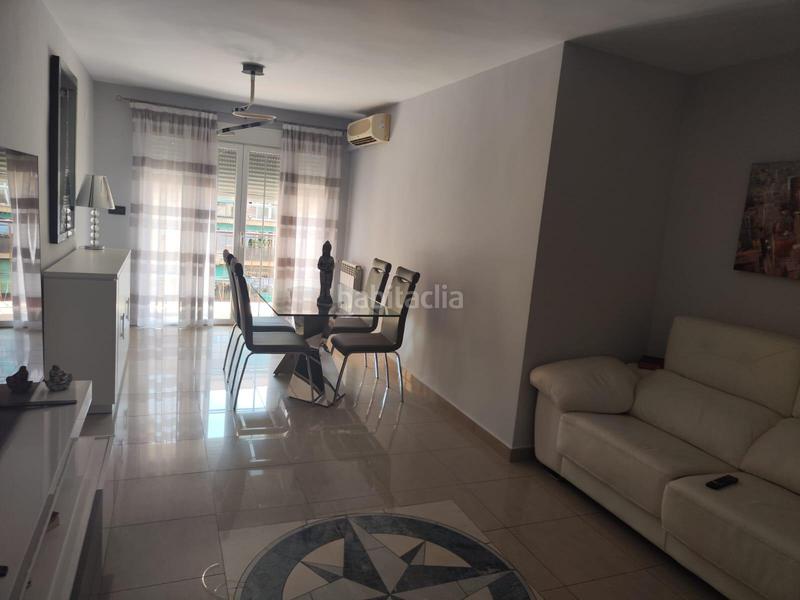 Foto 8e617fcd-20a9-4cd7-b88e-3798fc579fe1. Location appartement dans calle demetrio spinola 15 dans Granada