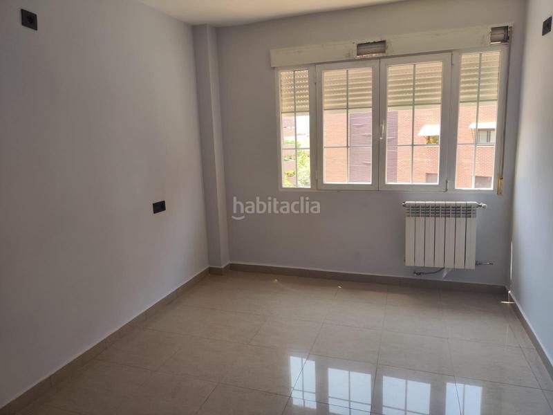 Foto b5604f46-dee8-4a99-b82a-bf513fae22dc. Location appartement dans calle demetrio spinola 15 dans Granada