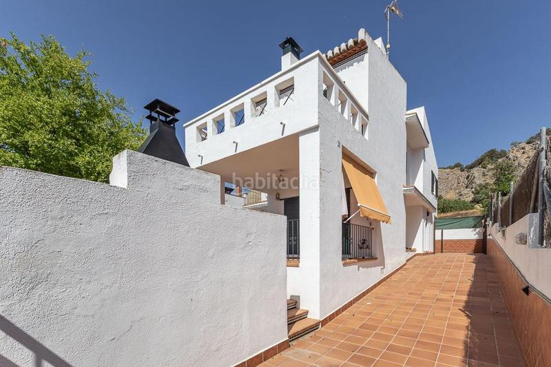 Foto c0d201b3-e05f-4324-85b8-ba5925cab917. Casa en calle almendro (ur.monte elvira 21 gran casa en urbanización el torreón en Albolote