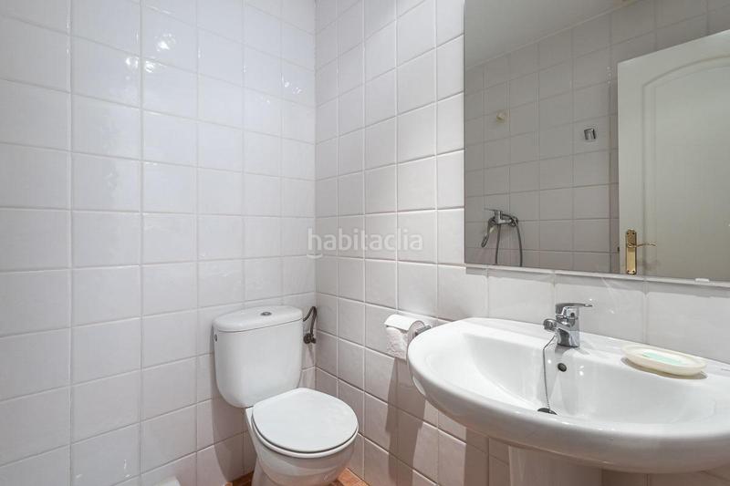 Foto f16c9eee-4810-4271-8b12-9c324de0d8d8. Casa en calle almendro (ur.monte elvira 21 gran casa en urbanización el torreón en Albolote
