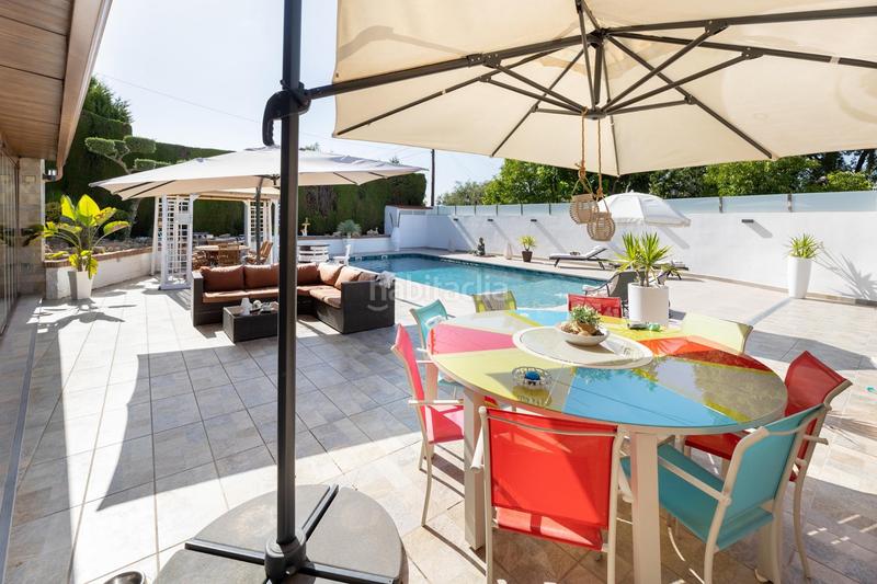 Foto 18ab997c-2ac3-4bc1-bcbb-ddbe80c34148. Chalet en cerezos ii 30 villa de lujo exclusividad, espacio y estilo en un entorno privilegiado en Gójar