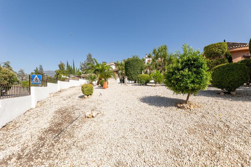 Foto 27830e7f-c715-45e3-bcfa-ba1d0dabb0fc. Chalet en cerezos ii 30 villa de lujo exclusividad, espacio y estilo en un entorno privilegiado en Gójar