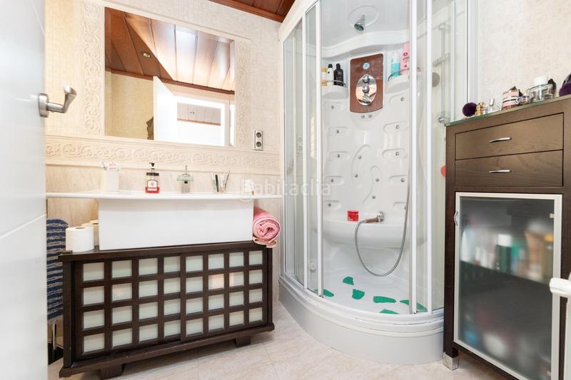 Foto 4fc8f9b7-7186-40ce-88e2-aab2400c2332. Chalet en cerezos ii 30 villa de lujo exclusividad, espacio y estilo en un entorno privilegiado en Gójar