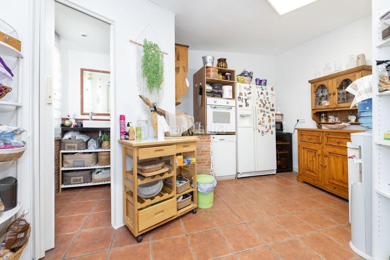 Foto 7ae1c953-d7a1-4ab2-a5b6-c36435c86a9e. Chalet en cerezos ii 30 villa de lujo exclusividad, espacio y estilo en un entorno privilegiado en Gójar