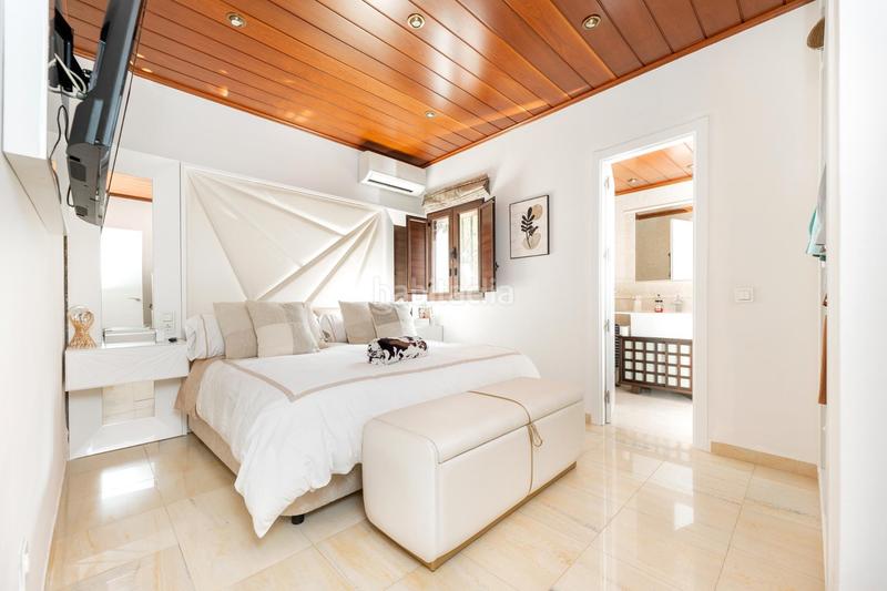 Foto 7ca90f98-002c-4e81-8e0c-73077217d0eb. Chalet en cerezos ii 30 villa de lujo exclusividad, espacio y estilo en un entorno privilegiado en Gójar