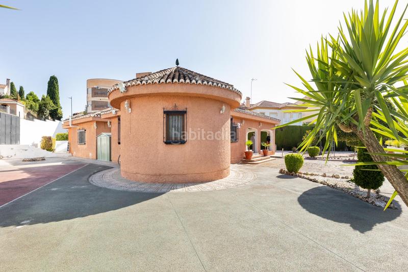 Foto df5de9f7-248f-4ac5-b26e-8885a358b245. Chalet en cerezos ii 30 villa de lujo exclusividad, espacio y estilo en un entorno privilegiado en Gójar