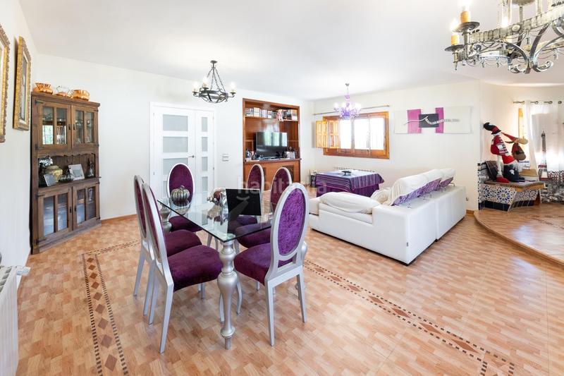 Foto e404f9a0-f76a-4ea9-abfb-acf78e6515ed. Chalet en cerezos ii 30 villa de lujo exclusividad, espacio y estilo en un entorno privilegiado en Gójar