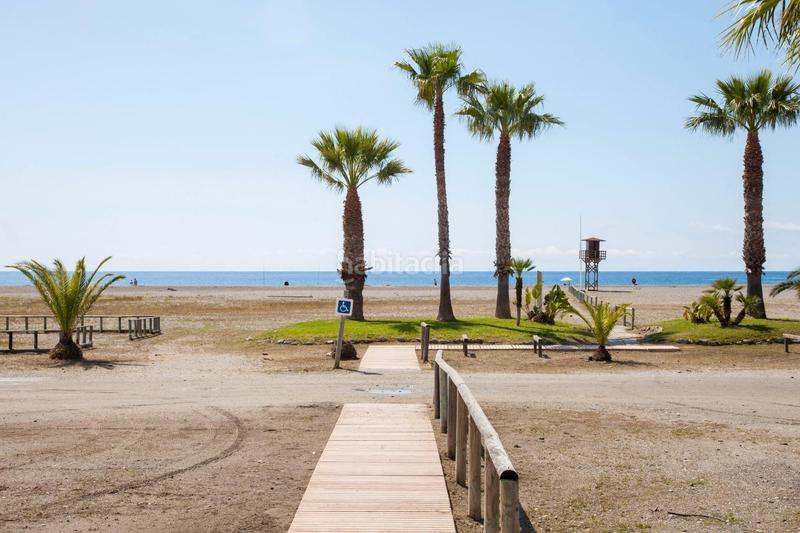 Foto 69e5c6c2-b3a6-4fae-aa85-8f83f9f813f8. Piso en calle zinnia 2 piso de 3 dormitorios junto playa poniente, . en Motril