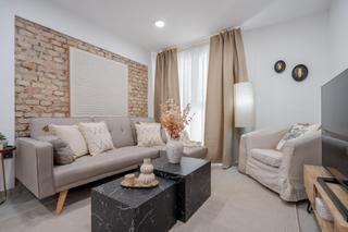 Appartement  Avenida pablo picasso 7. Piso reformado junto palacio congresos