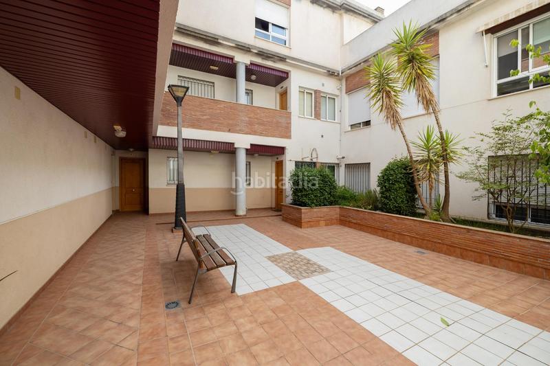 Foto f4f7ee27-f4e0-4fca-bde6-1ab13f4e0376. Piso en calle de los arcos 17 bonito piso totalmente reformado con 2 habitaciones y plaza de garaje. en Albolote