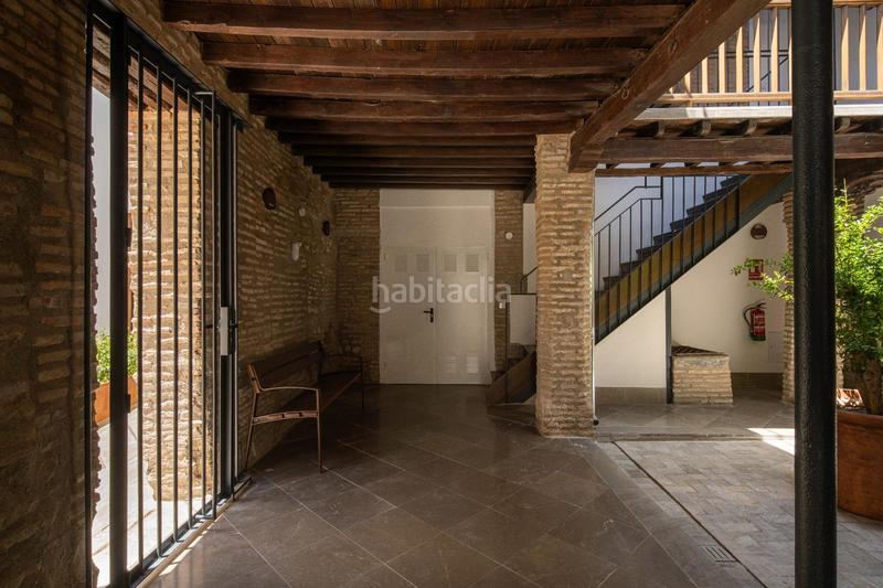 Foto af0b58f0-e902-4965-adfa-4339e82c9a3e. Piso en calle hotno de vidrio 14 horno de vidrio, monte de piedad 7 y 9 b en Granada