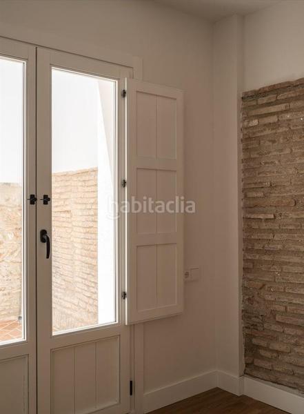 Foto d166c09e-8750-4058-9898-ee814812bbef. Piso en calle hotno de vidrio 14 horno de vidrio, monte de piedad 7 y 9 b en Granada