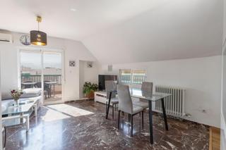 tic en Calle arabial 109. Espectacular tico reformado en granada con terraza y vistas a s