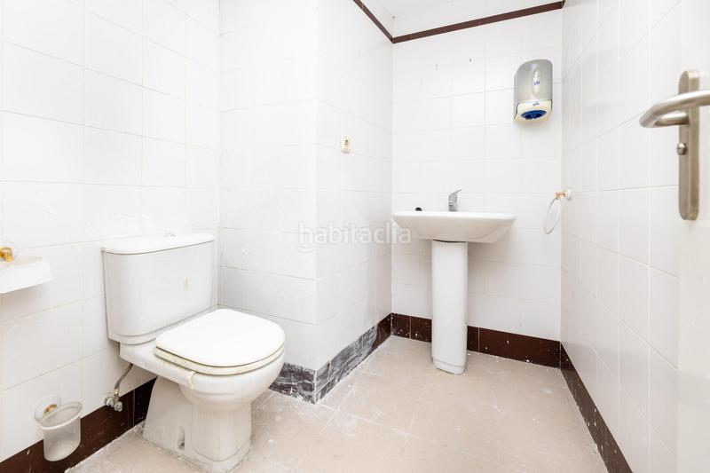 Foto 90c2612c-3ca8-4d8c-87db-c3e702f37e8f. Office space in pl. isabel la católica in San Matías - Realejo Granada