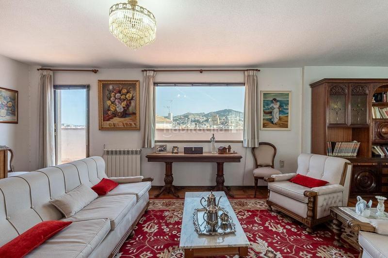 Foto d0ab3d69-ac57-498a-b54b-9770b2c566f5. Duplex in calle solarillo de gracia 7 in Camino de Ronda Granada