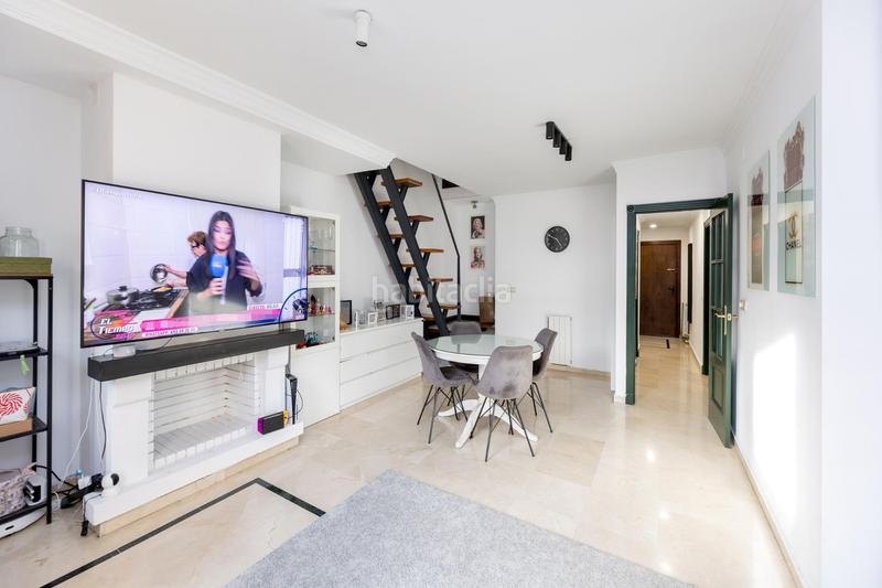 Foto a8c31d13-d5c0-4283-a940-4ee8ab673987. Duplex in calle del pino 67 in Crta. De la Sierra Granada