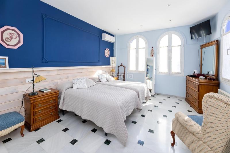 Foto a15688ea-5e4e-4b68-8bdb-41616b39df35. Xalet a paseo paseo de la cueva a San Francisco - El Chorrillo Gabias (Las)