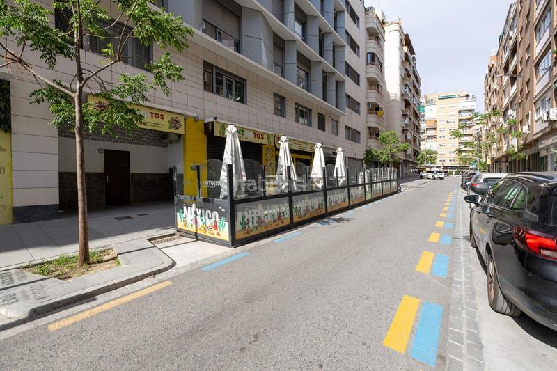 Foto 3c109812-8c0a-4748-900d-883a77657678. Local comercial en arabial 54 en Camino de Ronda Granada