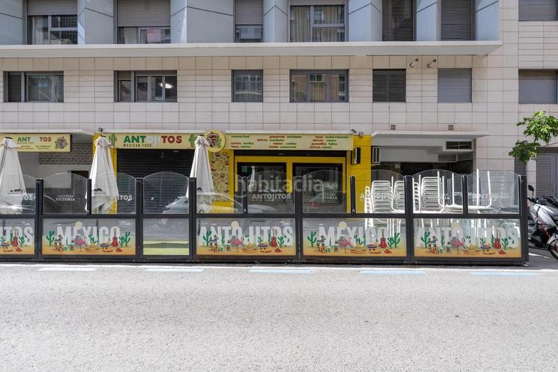 Foto 890f78c4-2c93-4c87-b0b7-b0f025ba2ea1. Local comercial en arabial 54 en Camino de Ronda Granada