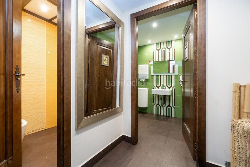 Foto cf1d7ab1-6ef7-4d2a-b829-a04fd5a9a8fa. Local comercial en arabial 54 en Camino de Ronda Granada