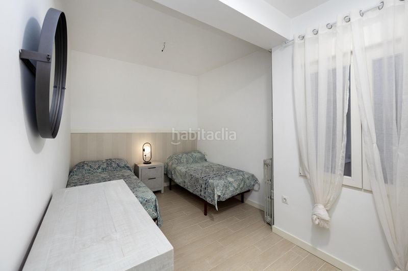 Foto 43563b43-d094-459d-9ffb-b10f2288be1e. Piso en calle pedro antonio de alarcon 9 espectacular piso de 4 dormitorios en pedro antonio de alarcón 9 en Granada