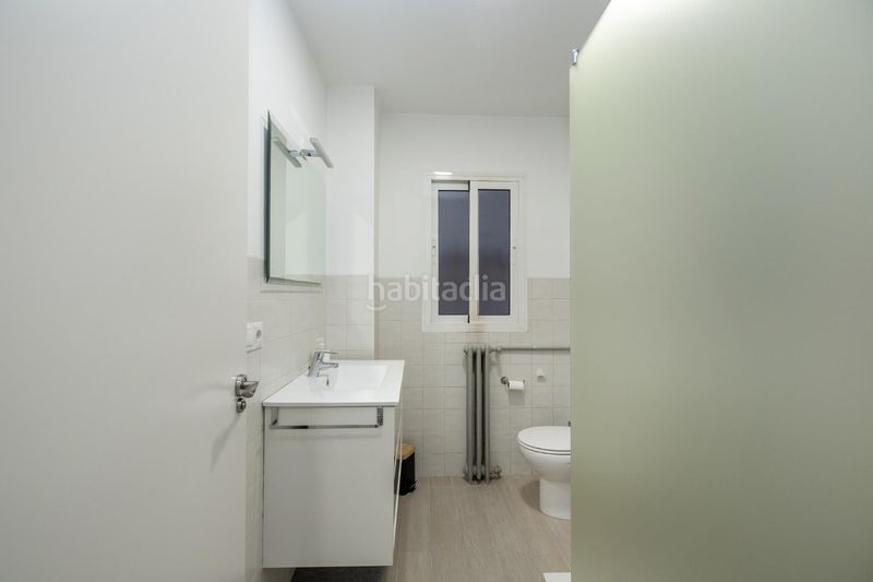 Foto 999b19d0-12f1-4d6d-9493-5bbb48077ea5. Piso en calle pedro antonio de alarcon 9 espectacular piso de 4 dormitorios en pedro antonio de alarcón 9 en Granada