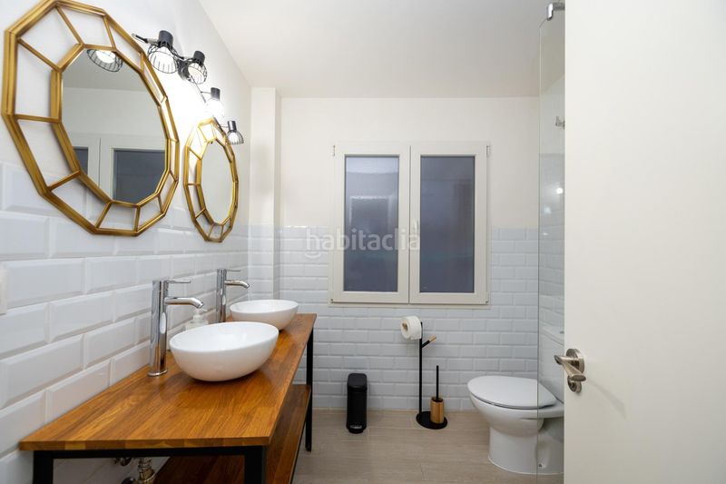 Foto a0c5d4b0-f850-40ad-86b5-447bdb9cc2f1. Piso en calle pedro antonio de alarcon 9 espectacular piso de 4 dormitorios en pedro antonio de alarcón 9 en Granada