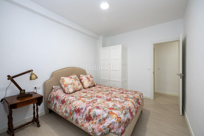Foto d2e5284a-8379-427c-875d-8739d03daeb3. Piso en calle pedro antonio de alarcon 9 espectacular piso de 4 dormitorios en pedro antonio de alarcón 9 en Granada