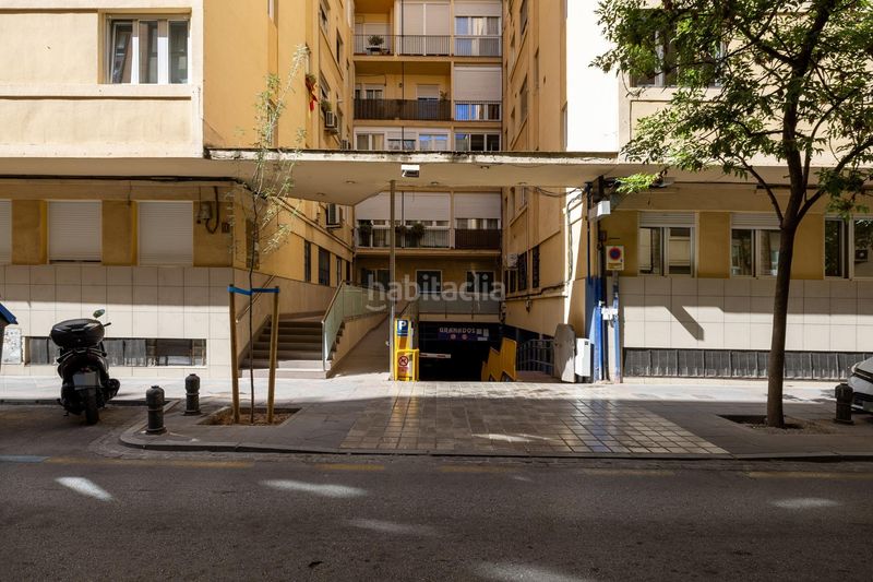 Foto e5354456-bb50-4b61-8877-f8285b2ddf78. Piso en calle pedro antonio de alarcon 9 espectacular piso de 4 dormitorios en pedro antonio de alarcón 9 en Granada