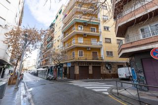 Piso en Calle pintor lopez mezquita 13. Excelente oportunidad en l�pez mezquita ideal vivienda o inversi
