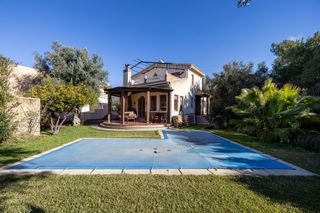 Chalet en Calle del nacimiento. Espectacular villa de lujo en valle de lecr�n  1.713m2 de parcel