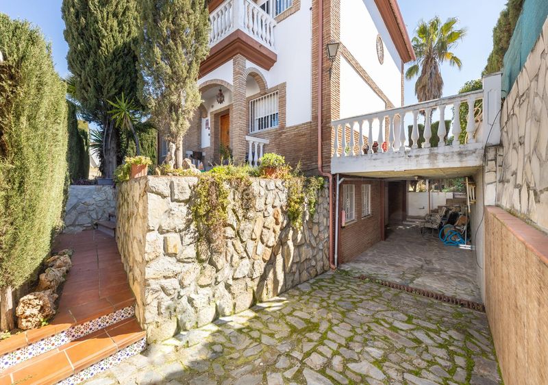 Foto 377cdc9a-1052-44c7-8052-d910b498cfde. Chalet maravillosa vivienda en monteluz en Peligros
