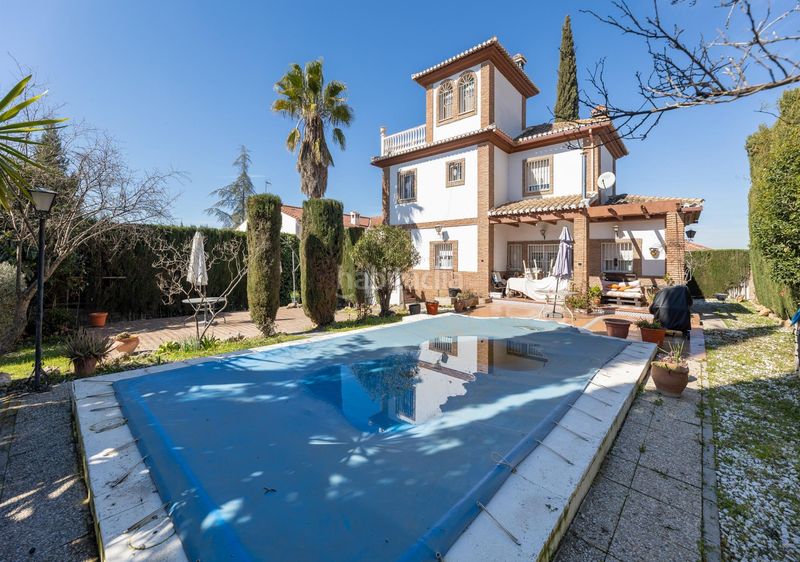 Foto 4a822a7f-e8c5-4049-b9ba-fe18269f3893. Chalet maravillosa vivienda en monteluz en Peligros