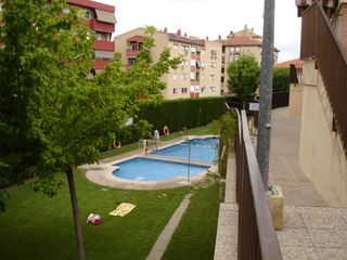 Lloguer Apartament a Calle cerro de los machos 10. Bonito piso para una pareja amueblado, larga duración