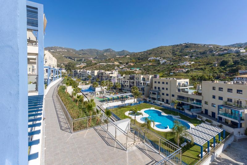 Foto eb7f28a3-4fef-4134-ac05-75590c0ea084. Pis amb aparcament piscina a Velilla - Velilla Taramay Almuñécar