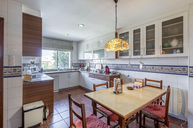 Foto a4a01843-9185-4e94-9063-45a5c125bd95. Casa amb aparcament piscina a Ogíjares