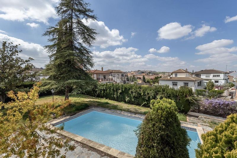 Foto ae936e1d-b9f0-435e-8142-816f3068012a. Casa amb aparcament piscina a Ogíjares