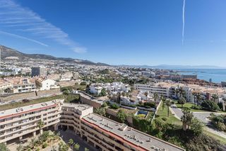 Pis  Calle coloso 1. Exclusiva propiedad con vistas despejadas al mar en edificio col