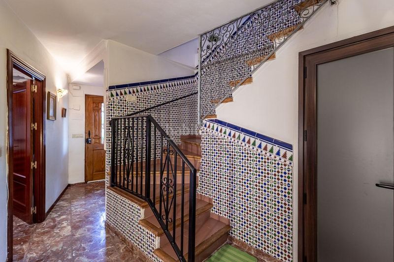Foto 88514a65-153e-46a8-9d50-937bd542dd55. Casa en cuesta rey chico preciosa casa con vistas a la alhambra en Granada
