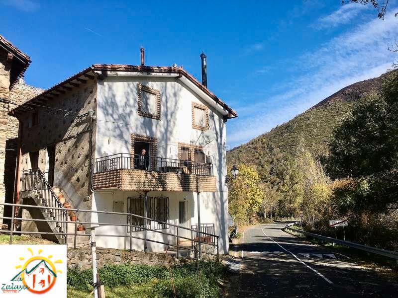 Foto 8648b47d-c417-4ec3-92ef-35894c38df6e. Maison avec chauffage dans Ezcaray